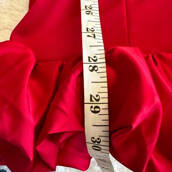 Elegant Red Mini Dress - Picture 6 of 7